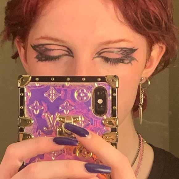 Meet your Posher, Adelyn - Picture 3 of 7